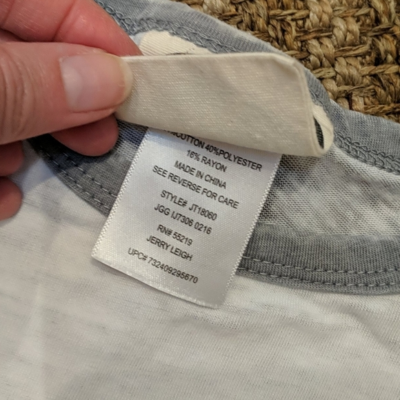 Modern Luxe Summer Fun Graphic Tee S - Picture 2 of 5